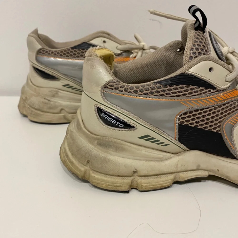 Axel Arigato White/Black Leather and Mesh Marathon Runner Chunky Sneakers EU 39